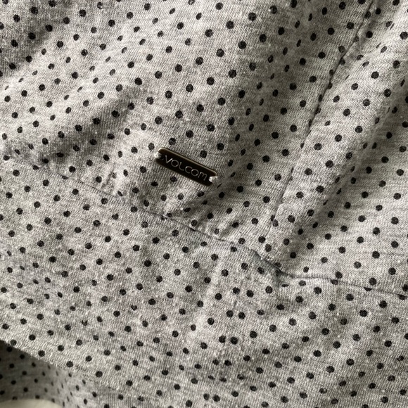 Volcom Grey with Black Polkadot V-Neck Top. Small - Picture 6 of 6